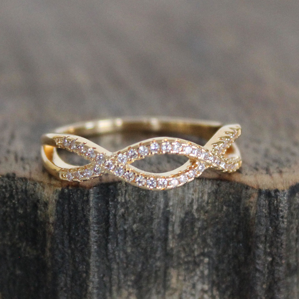 14K White Gold Diamond Infinity Symbol Ring | United Kingdom